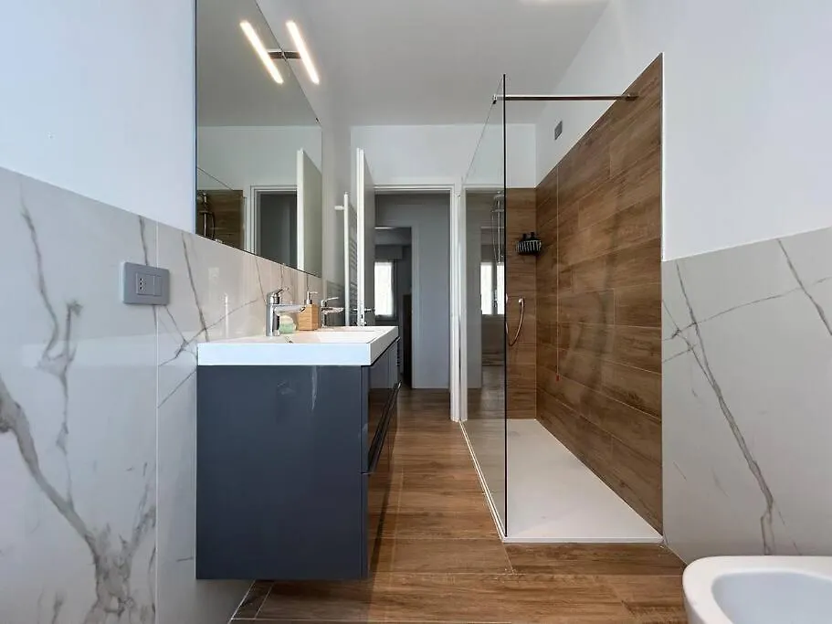 Art Home X4 In Centre With Private Parking Padova 0*,  Italy