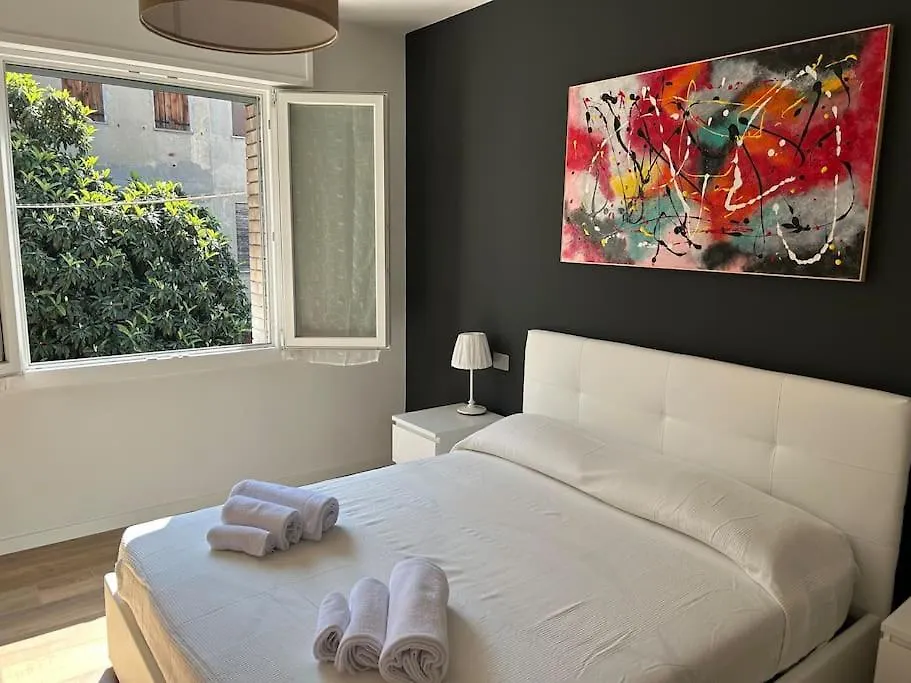 Art Home X4 In Centre With Private Parking Padova 0*,